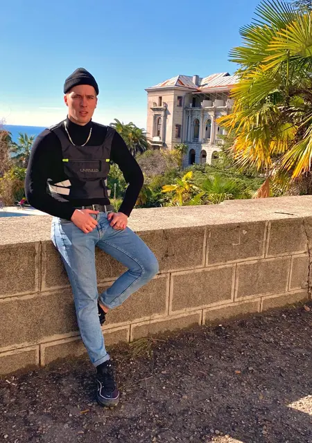 Максим из Копейска, мне 25, познакомлюсь на одну ночь