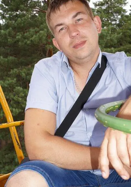 Александр из Копейска, мне 42, познакомлюсь без обязательств