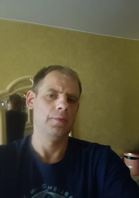 Я Алексей, 45, из Солнечногорска, ищу знакомства на одну ночь