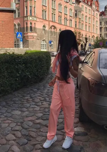 Я Виктория, 27, из Уфы, ищу знакомство для дружбы