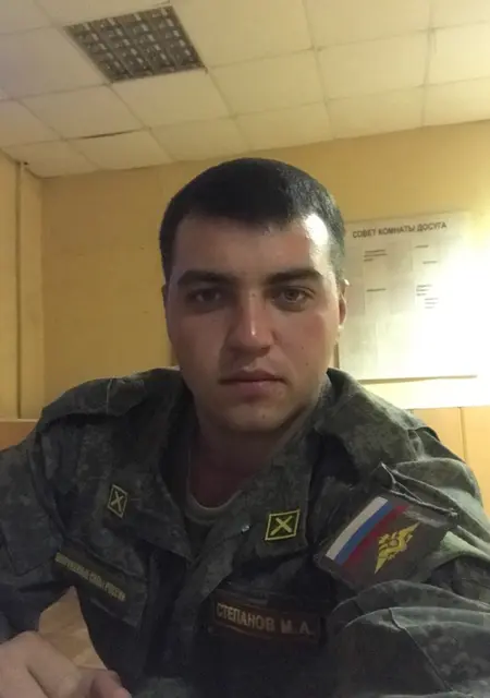 Я Максим, 30, из Ульяновска, ищу знакомства на одну ночь