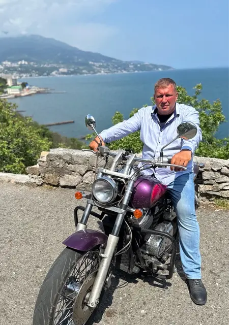 Сергей из Ялты, мне 42, познакомлюсь для постоянных отношений