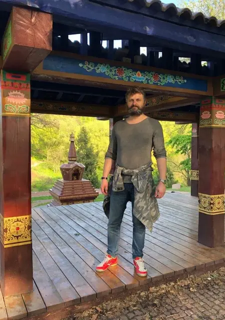 Ihor из Житомира, мне 50, познакомлюсь для постоянных отношений