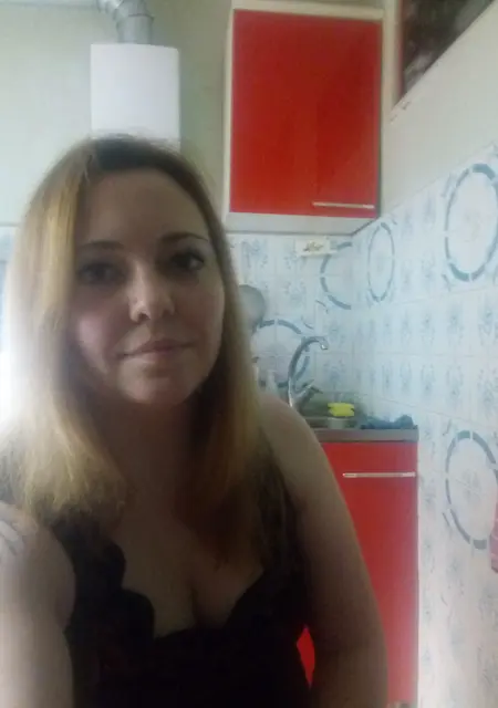 Я Нина, 38, знакомлюсь без обязательств в Мурманске