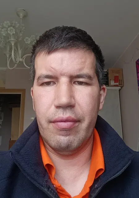 Я Алексей, 43, из Чебоксар, ищу знакомство для приятного времяпровождения