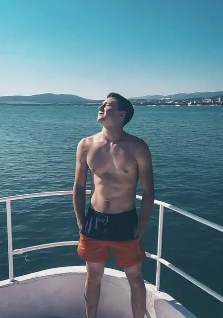 Я Артем, 30, знакомлюсь без обязательств в Зеленограде