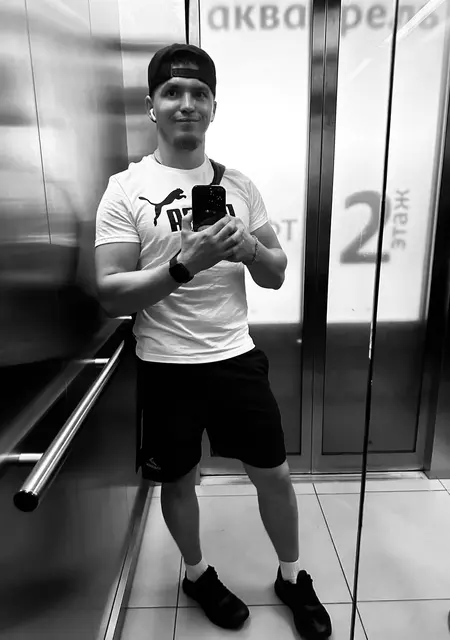 Я Николай, 29, из Одинцова, ищу знакомства на одну ночь