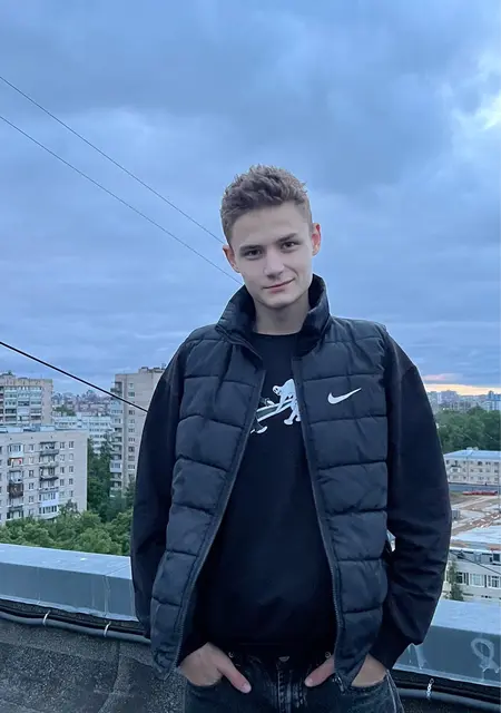 Я Артур, 19, знакомлюсь без обязательств в Твери