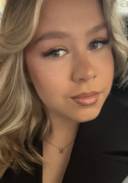 Я Stasya, 19, знакомлюсь без обязательств в Санкт-Петербурге