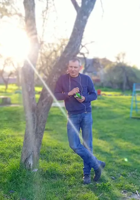 Алешка из Сум, ищу на сайте знакомства без обязательств