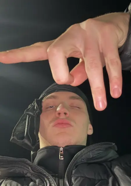 Я Сергей, 19, знакомлюсь для постоянных отношений в Москве