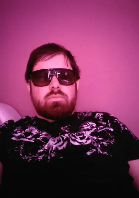 Ярослав из Нефтеюганска, мне 33, познакомлюсь на одну ночь