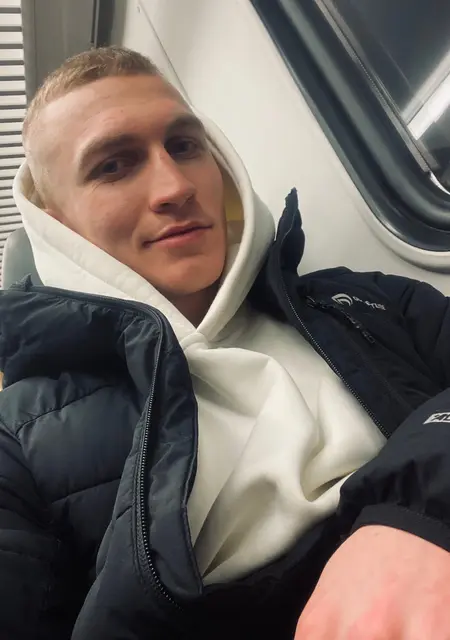 Я Дмитрий, 24, знакомлюсь на одну ночь в Серпухове