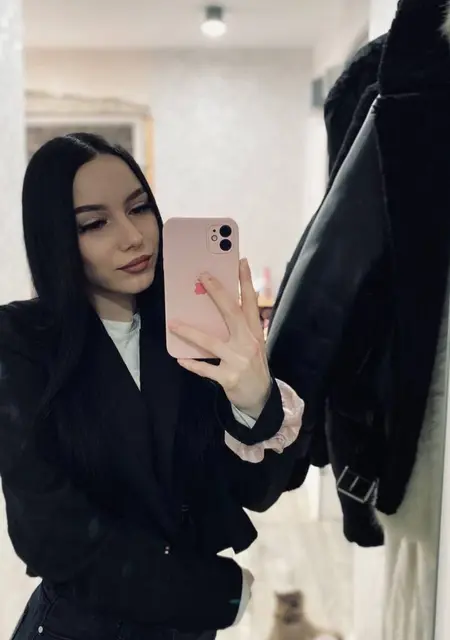 Вика из Курска, ищу на сайте знакомства на одну ночь