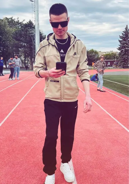 Дмитрий из Новочеркасска, ищу на сайте приятное времяпровождение