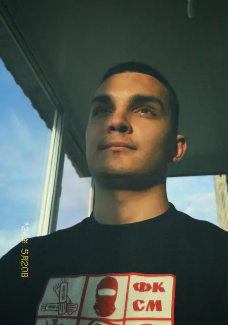 Вадим из Артема, ищу на сайте приятное времяпровождение