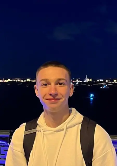 Егор из Ростова-на-Дону, ищу на сайте знакомства на одну ночь