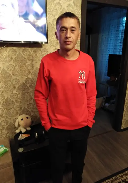 Александр из Щекино, ищу на сайте знакомства на одну ночь