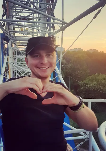 Я Артём, 28, знакомлюсь без обязательств в Кстове