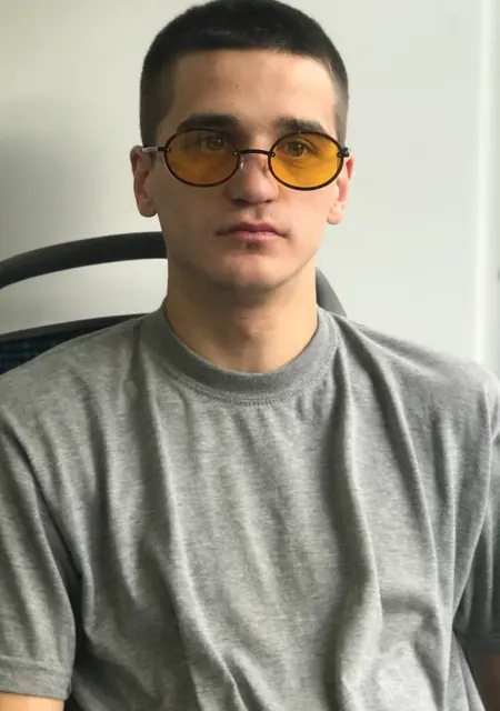 Я Тима, 25, из Наро-Фоминска, ищу знакомства на одну ночь