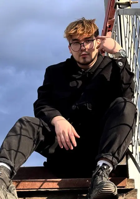 Я Yoj, 19, знакомлюсь без обязательств в Самаре