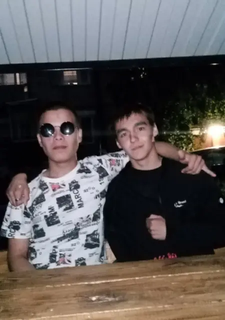 Я Никита, 21, знакомлюсь на одну ночь в Абакане