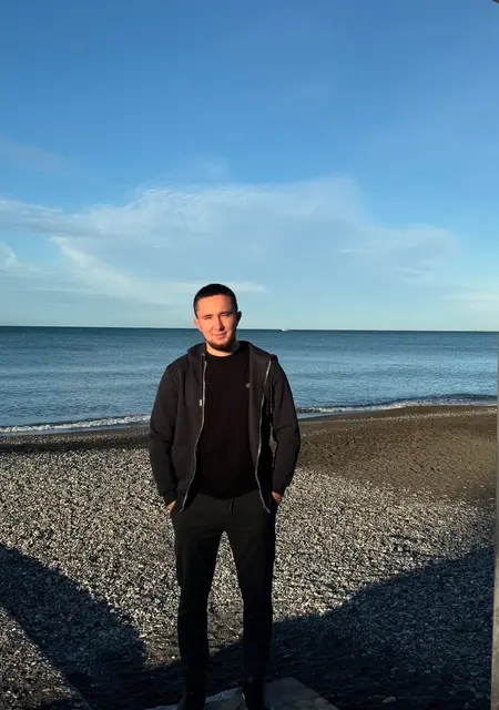 Я Artur, 22, из Краснодара, ищу знакомства без обязательств
