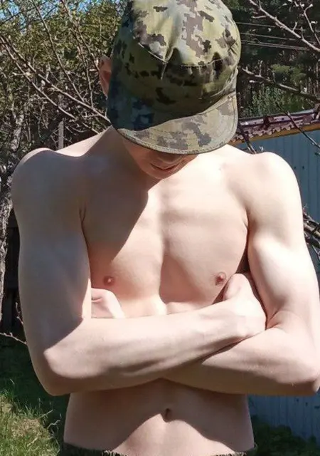 Иван из Череповца, мне 19, познакомлюсь для вирта