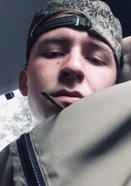 Artem из Новосибирска, мне 26, познакомлюсь без обязательств