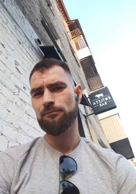 Владимир из Ижевска, ищу на сайте знакомства без обязательств