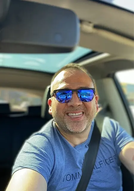 Salvador из Санкт-Петербурга, мне 44, познакомлюсь для открытые отношения