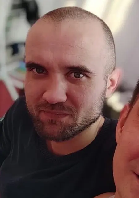 Я Евгений, 37, из Луганска, ищу знакомства без обязательств