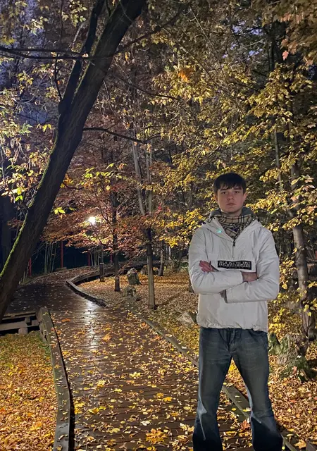 Я Андрей, 18, знакомлюсь без обязательств в Тольятти