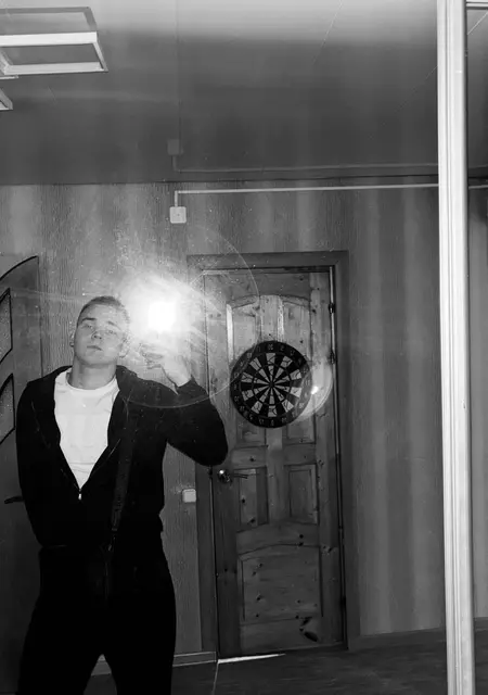 Олег из Санкт-Петербурга, мне 19, познакомлюсь без обязательств