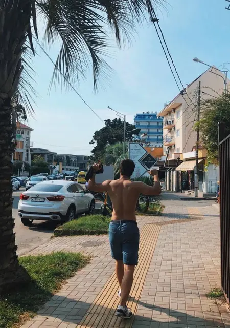 Андрей из Йошкар-Олы, мне 28, познакомлюсь на одну ночь