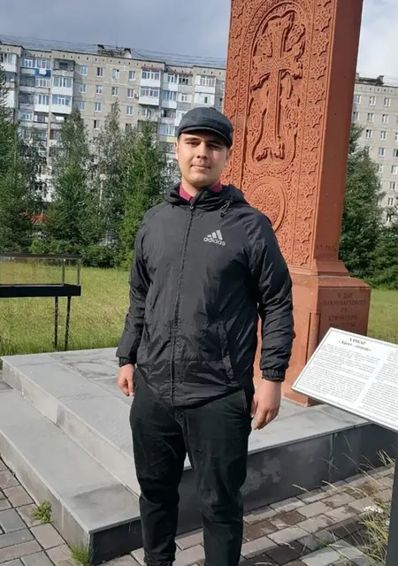 Вячеслав из Нижневартовска, ищу на сайте знакомства на одну ночь