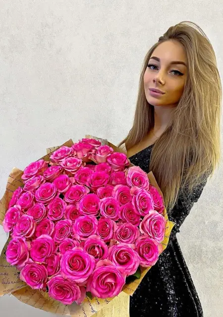 Я Алина, 28, из Москвы, ищу знакомства без обязательств