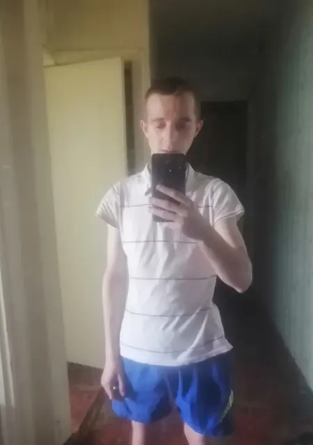 Алексей Маньшин из Курска, мне 24, познакомлюсь без обязательств