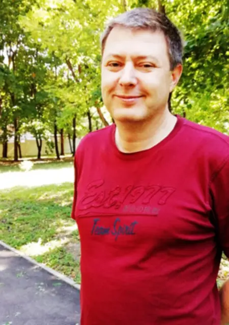 Я Максим, 49, знакомлюсь без обязательств в Курске