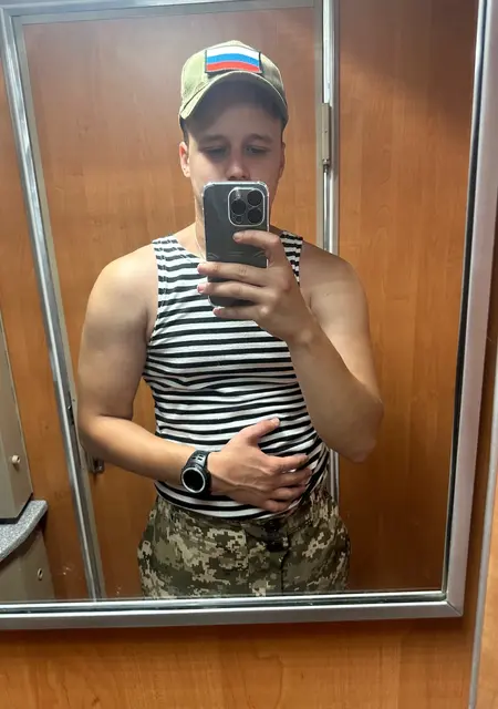 Я Роман, 27, из Владимира, ищу знакомства без обязательств
